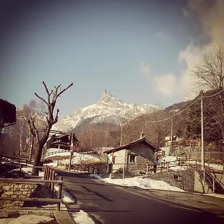 Dortoir Mont Avic Bed & Breakfast Champdepraz