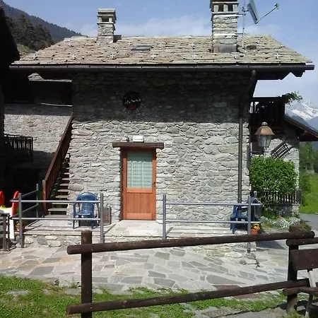 Dortoir Mont Avic Bed & Breakfast *